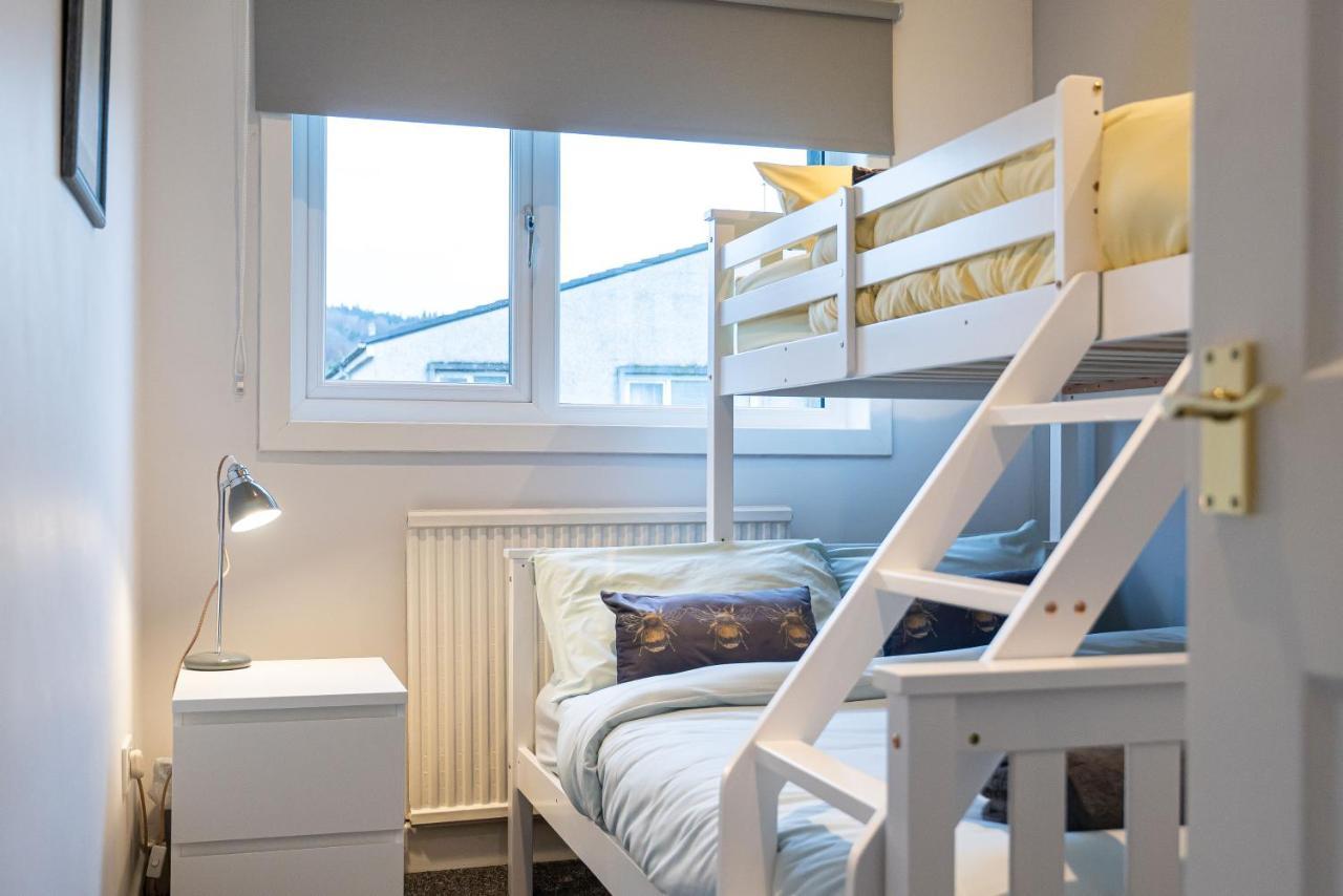 Lovely 3-Bedroom Flat With Free Parking Бридж-оф-Аллан Екстер'єр фото